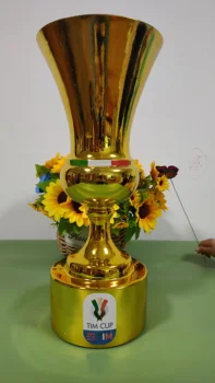 A Coppa Italia Trófea, Kupa 44 CM Magasság A Champions Trophy Kupa Ventilátor Szuvenír